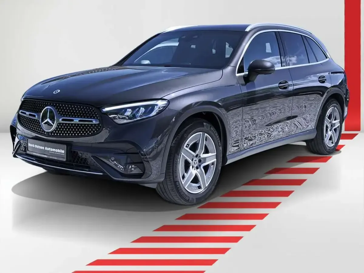 Gebraucht Mercedes GLC300 AMG 269 PS (197 kW) 2025 Graphitgrau metallic SUV