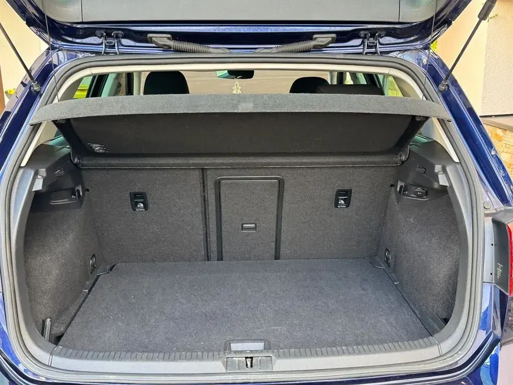 Gebraucht VW Golf VII Comfortline 116 PS (85 kW) 2017 Blau Limousine