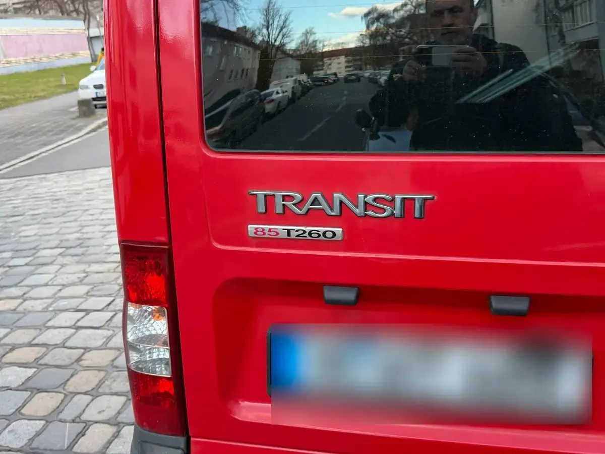 Gebraucht Ford Transit 86 PS (63 kW) 2011 Rot Van