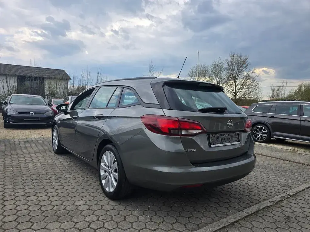 Gebraucht Opel Astra 131 PS (96 kW) 2020 Grau Kombi