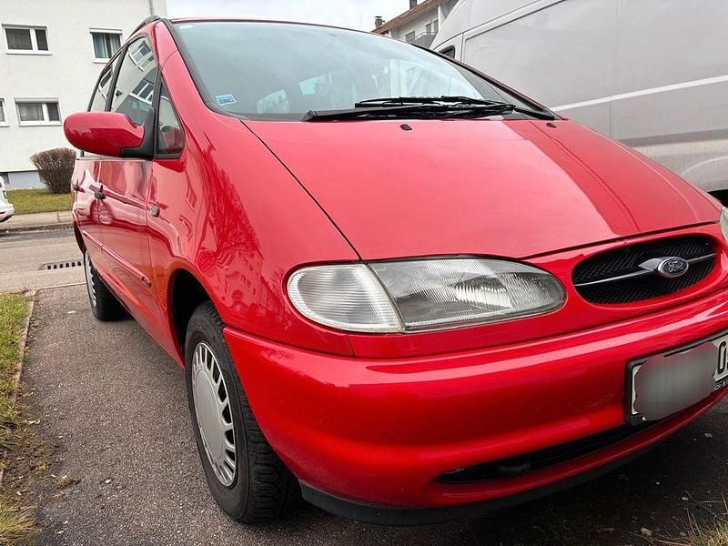 Gebraucht Ford Galaxy Style 116 PS (85 kW) 1999 Rot Van / Kleinbus