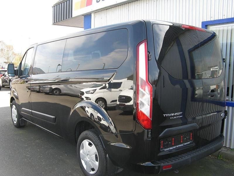 Gebraucht Ford Transit Custom 131 PS (96 kW) 2022 Schwarz Kombi
