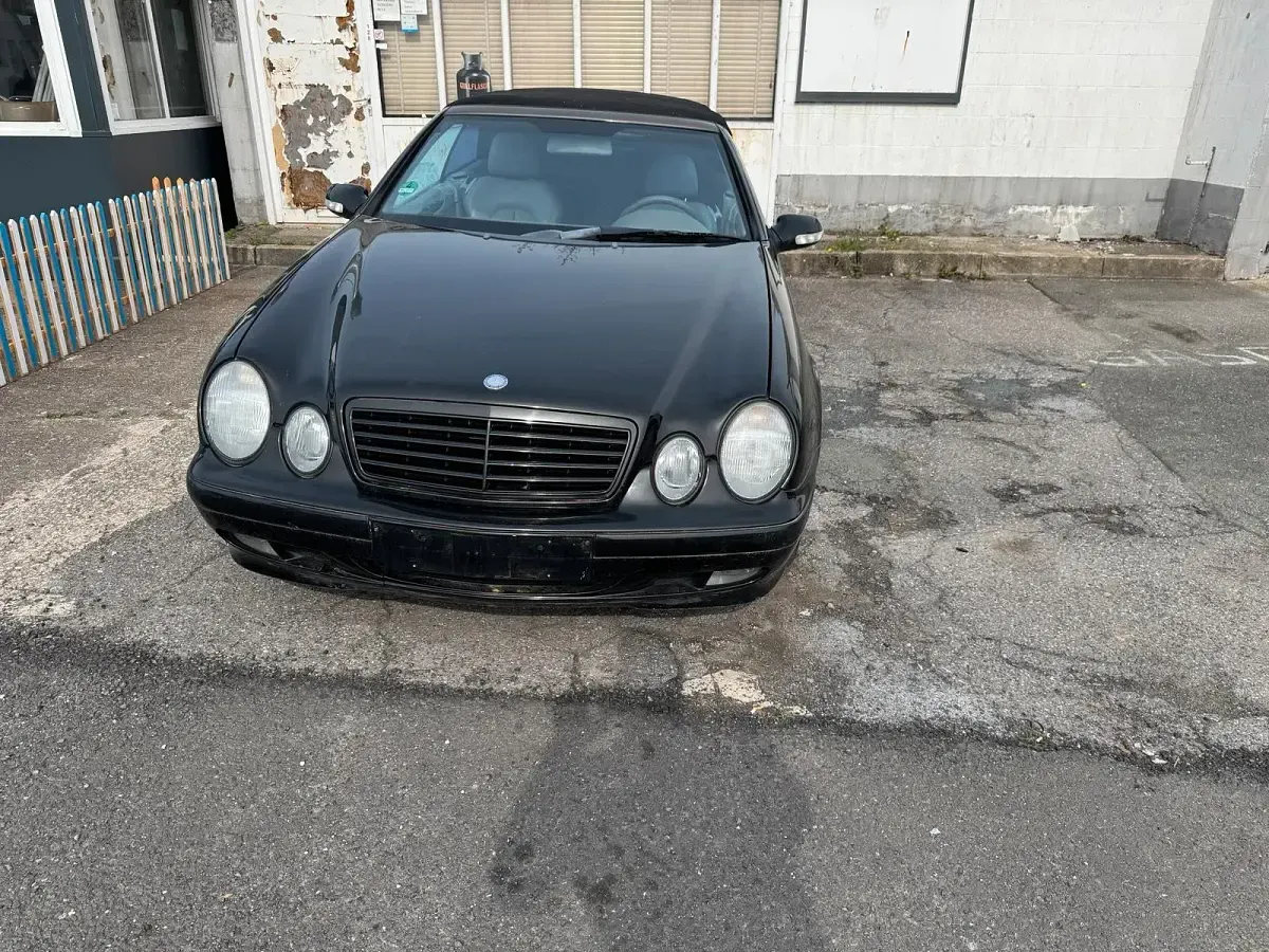 Gebraucht Mercedes CLK200 163 PS (119 kW) 2002 Cabrio