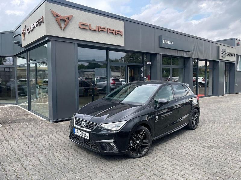 Schwarz Neu 2025 Seat Ibiza Black Edition Limousine | 24.900 € (Etwas zu teuer) - Bild 1/4