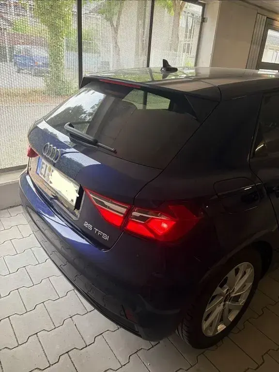 Gebraucht Audi A1 95 PS (69 kW) 2024 Blau SUV