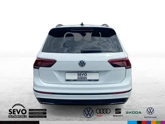 Gebraucht VW Tiguan Allspace Highline 190 PS (139 kW) 2019 Pure white SUV