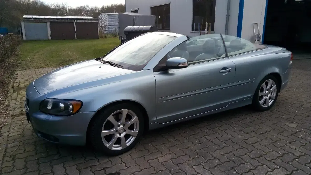 Używany Volvo C70 136 KM (100 kW) 2009 Niebieski Kabriolet