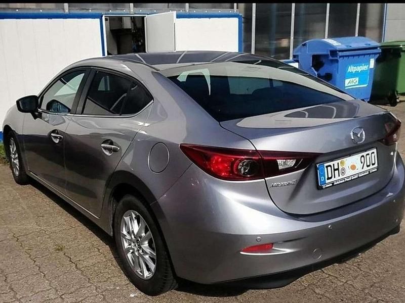 Gebraucht Mazda 3 Center-Line 120 PS (88 kW) 2015 Silber Limousine