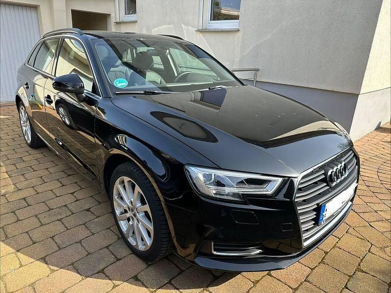 Gebraucht Audi A3 Design 150 PS (110 kW) 2019 Schwarz Limousine