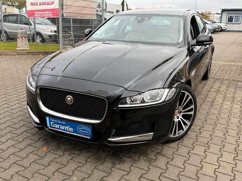 Gebraucht Jaguar XF Prestige 300 PS (220 kW) 2015 Schwarz Limousine