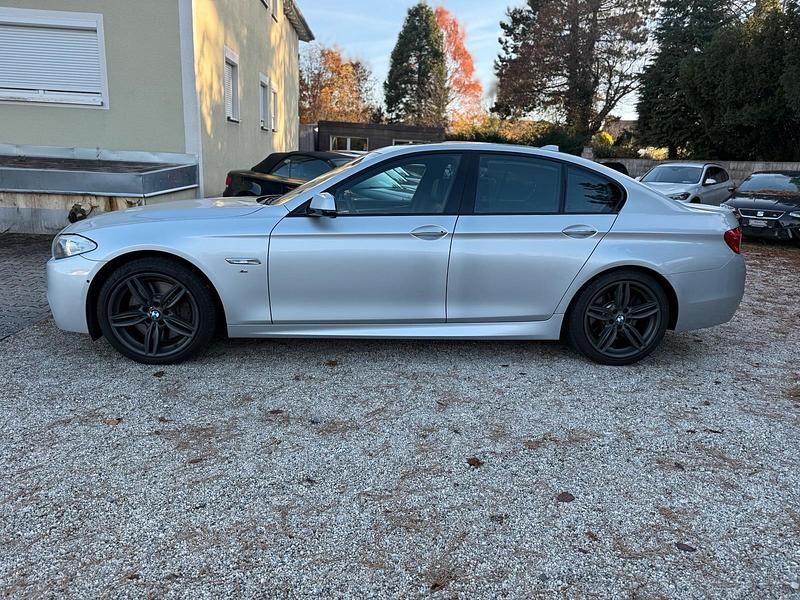 Gebraucht BMW 550 M Sport 408 PS (300 kW) 2012 Silber Limousine