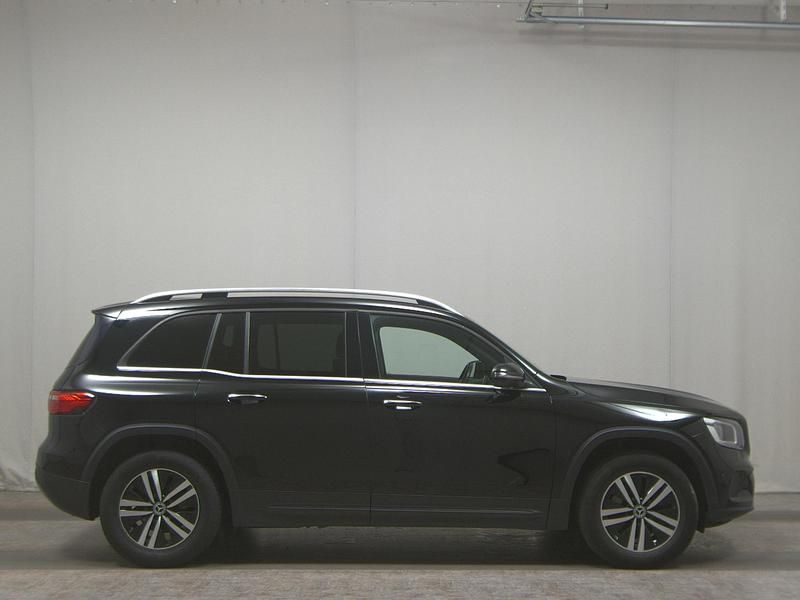 Schwarz Gebraucht 2020 Mercedes GLB200 Style SUV | 20.980 € (Superpreis) - Bild 1/4