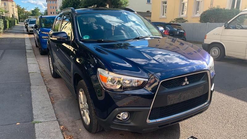 Blau Gebraucht 2012 Mitsubishi ASX Instyle SUV | 6.599 € (Guter Preis) - Bild 1/4