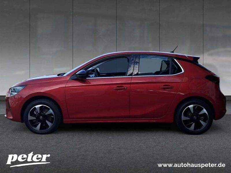 Gebraucht Opel Corsa-e Elegance 100 kW (136 PS) 2023 Lackierung peperoncino red/typ Kleinwagen
