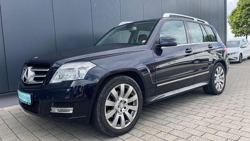 Blau Gebraucht 2011 Mercedes GLK350 SUV | 12.600 € (Fairer Preis) - Bild 1/4