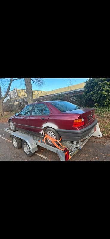 Gebraucht BMW 316 Basis 102 PS (75 kW) 1994 Rot Limousine