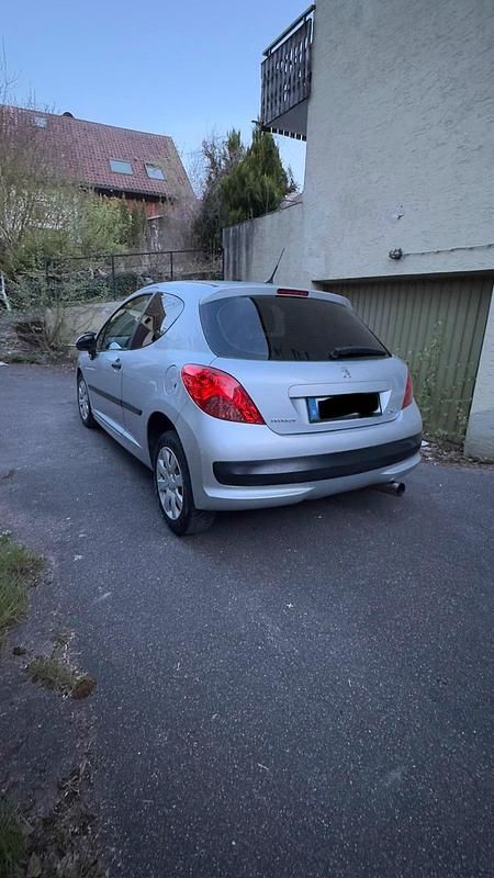 Gebraucht Peugeot 207 88 PS (64 kW) 2006 Silber Kleinwagen