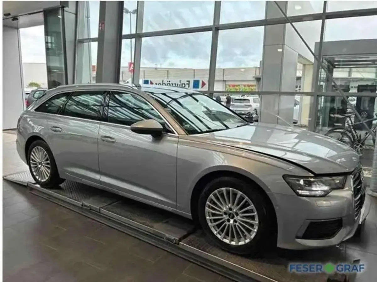 Gebraucht Audi A6 Ambiente 204 PS (150 kW) 2022 Florettsilber metallic Kombi