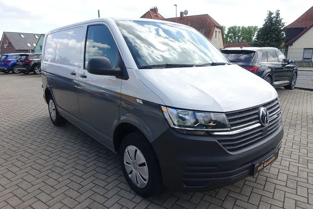 Gebraucht VW T6.1 110 PS (80 kW) 2022 Weiß Van