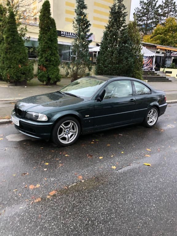 Grün Gebraucht 2002 BMW 318 Coupé | 3.900 € (Fairer Preis) - Bild 1/4
