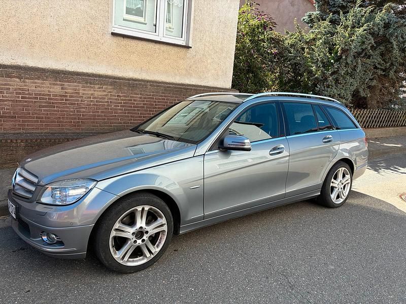 Grau Gebraucht 2008 Mercedes C200 Kombi | 3.500 € (Fairer Preis) - Bild 1/4