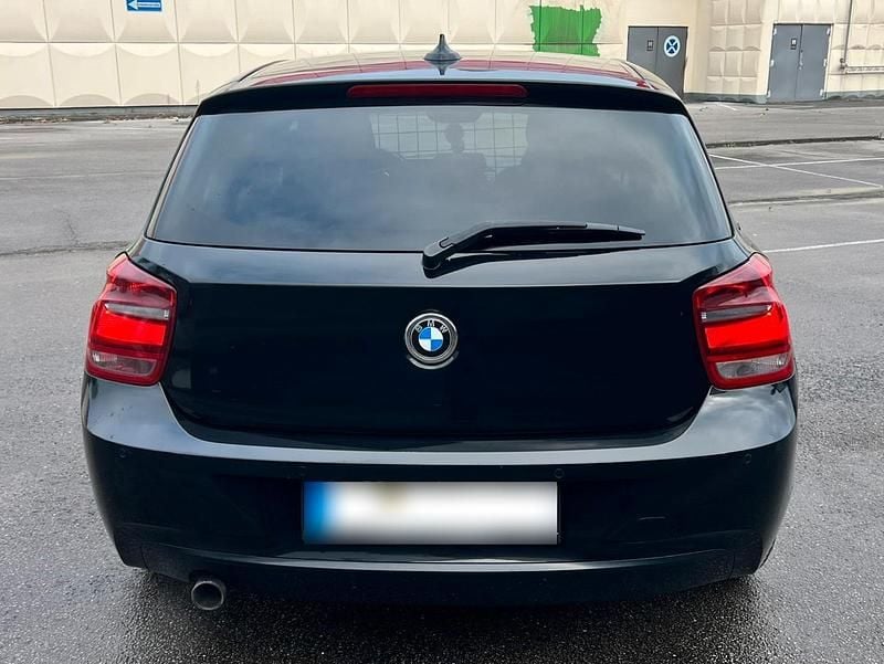 Gebraucht BMW 116 136 PS (100 kW) 2014 Schwarz Kleinwagen