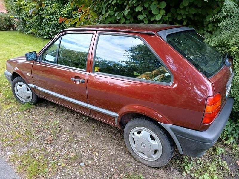 Rot Gebraucht 1994 VW Polo Kleinwagen | 2.777 € - Bild 1/3