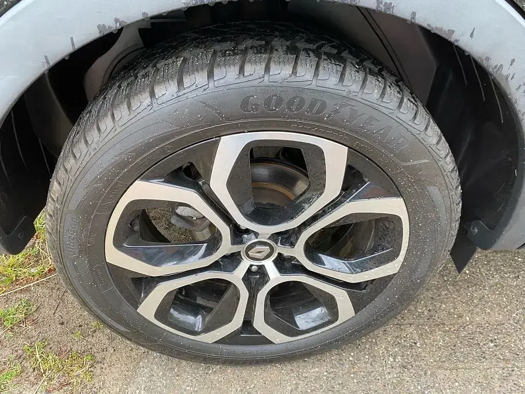 Gebraucht Renault Arkana 145 PS (106 kW) 2022 Schwarz SUV