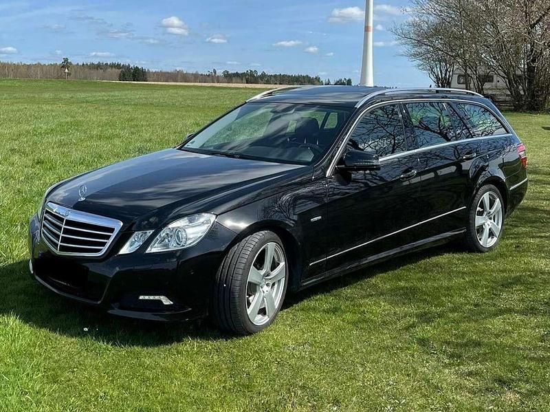 Gebraucht Mercedes E350 Avantgarde 292 PS (214 kW) 2011 Schwarz Kombi