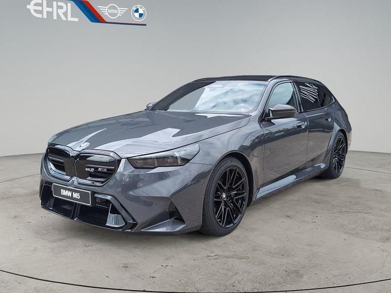 Grau Neu 2025 BMW M5 Shadowline Kombi | 159.840 € (Teuer) - Bild 1/4