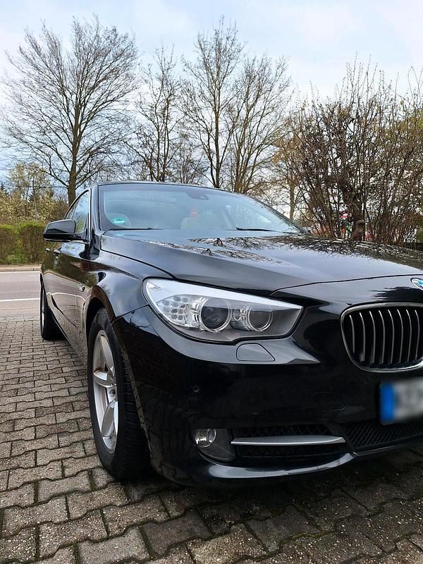 Gebraucht BMW 530 258 PS (189 kW) 2011 Schwarz Limousine