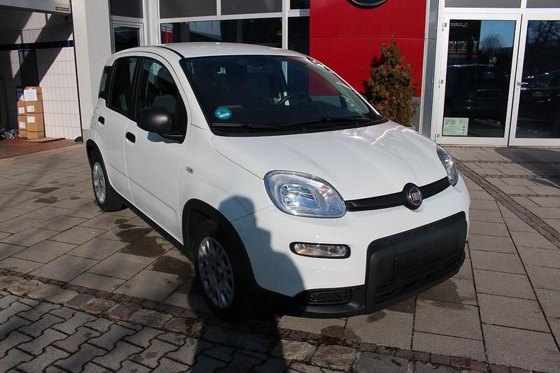 Weiß Gebraucht 2023 Fiat Panda Kleinwagen | 10.900 € (Fairer Preis) - Bild 1/4