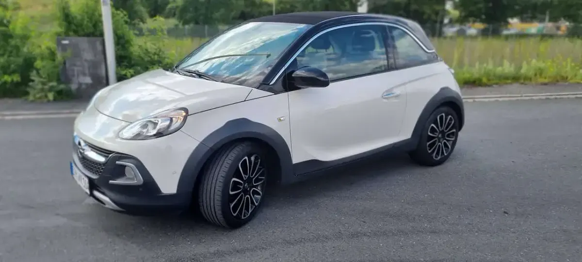 Gebraucht Opel Adam Rocks 116 PS (85 kW) 2018 Weiß Kleinwagen