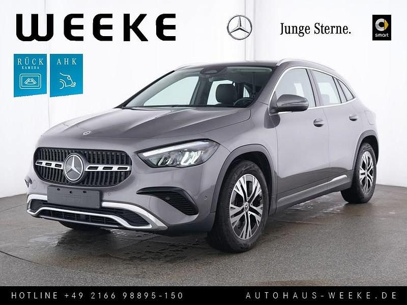Grau Gebraucht 2024 Mercedes GLA180 Advanced SUV | 38.980 € (Fairer Preis) - Bild 1/4