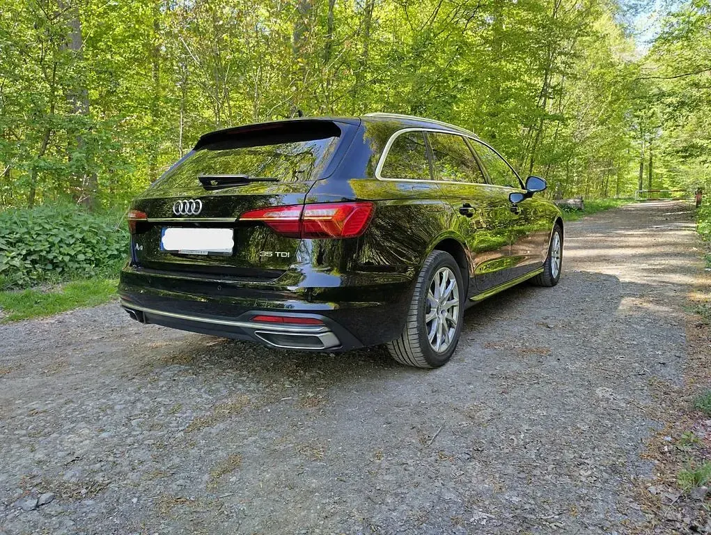 Gebraucht Audi A4 Advanced 163 PS (119 kW) 2019 Schwarz Kombi