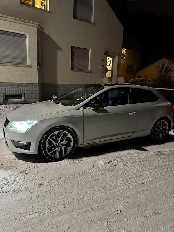 Gebraucht Seat Leon SC FR 179 PS (131 kW) 2015 Weiß Kleinwagen