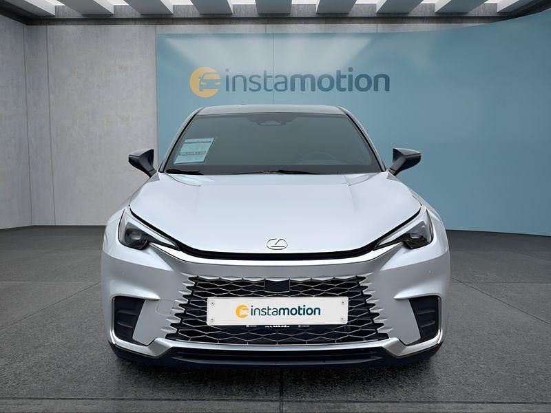 Neu Lexus LBX 136 PS (100 kW) 2025 Silber SUV