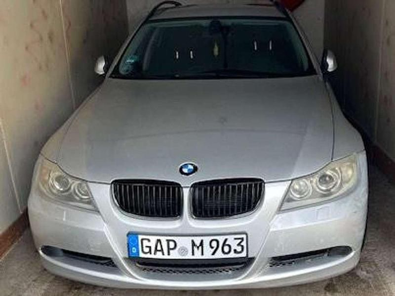 Gebraucht BMW 320 163 PS (119 kW) 2006 Silber Kombi