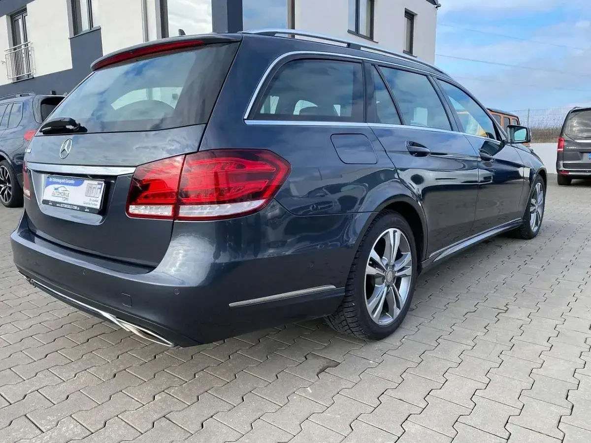 Gebraucht Mercedes E400 Elegance 333 PS (244 kW) 2015 Grau Kombi