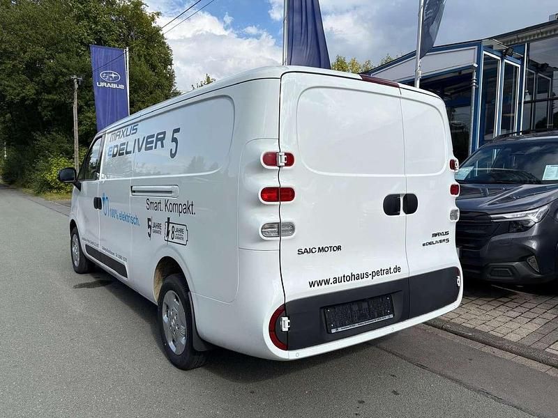 Gebraucht Maxus eDeliver 5 119 kW (163 PS) 2025 Warm white Van