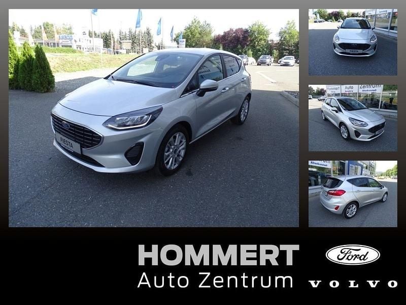 Gebraucht Ford Fiesta Titanium 125 PS (91 kW) 2022 Moondust silber (metallic) Kleinwagen