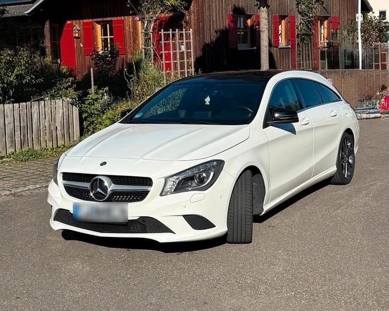 Gebraucht Mercedes CLA180 122 PS (89 kW) 2016 Weiß Limousine