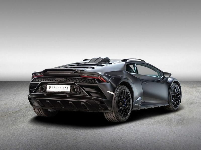 Gebraucht Lamborghini Huracán 610 PS (448 kW) 2023 Schwarz Cabrio