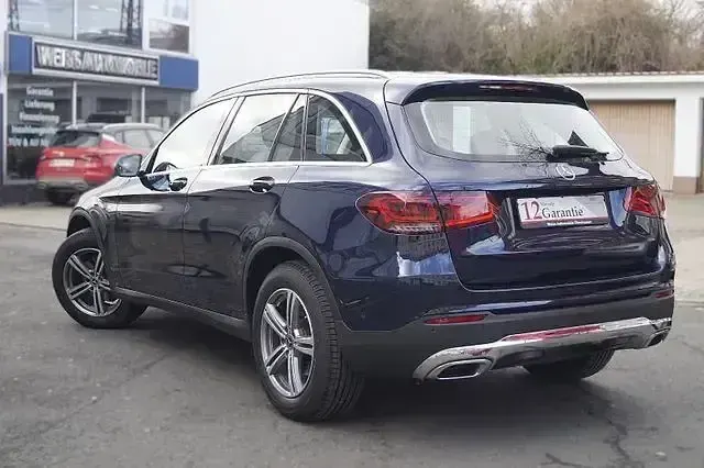 Gebraucht Mercedes GLC300 258 PS (189 kW) 2021 Blau SUV