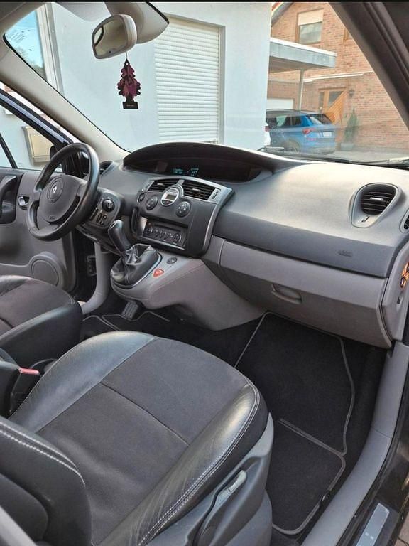 Gebraucht Renault Scénic II Exception 111 PS (81 kW) 2006 Schwarz Van / Kleinbus