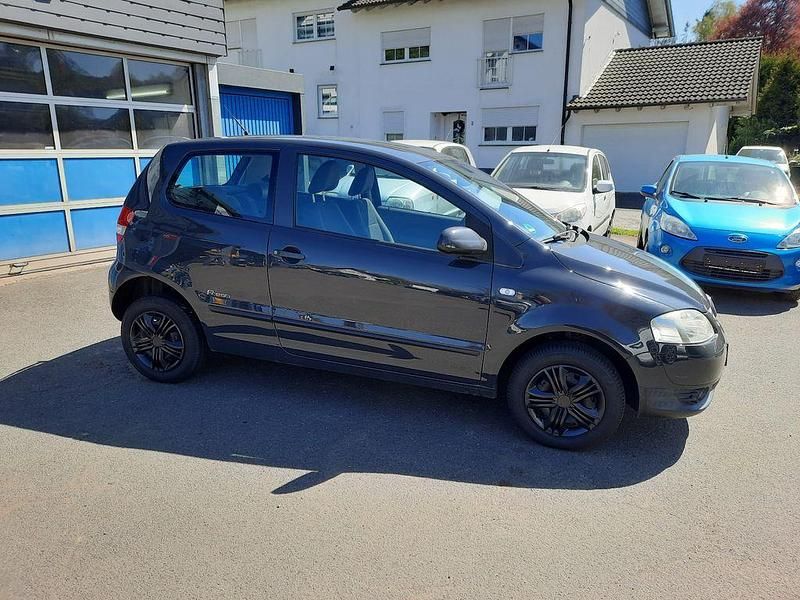 Second-hand VW Fox 54 CP (39 kW) 2008 Gri Hatchback