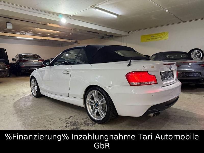 Weiß Gebraucht 2011 BMW 125 Cabriolet M Sport Cabrio | 22.980 € - Bild 1/4