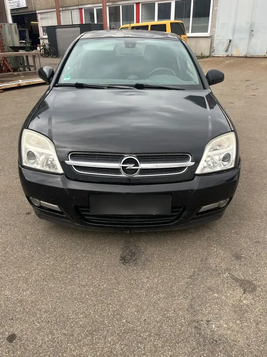Gebraucht Opel Signum 154 PS (113 kW) 2004 Schwarz Kleinwagen