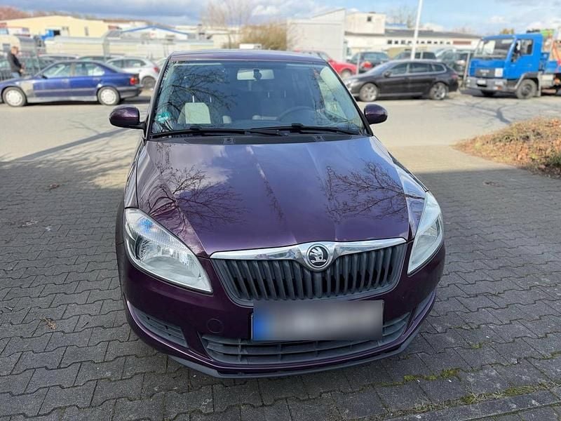 Gebraucht Skoda Fabia 60 PS (44 kW) 2014 Andere farben Limousine