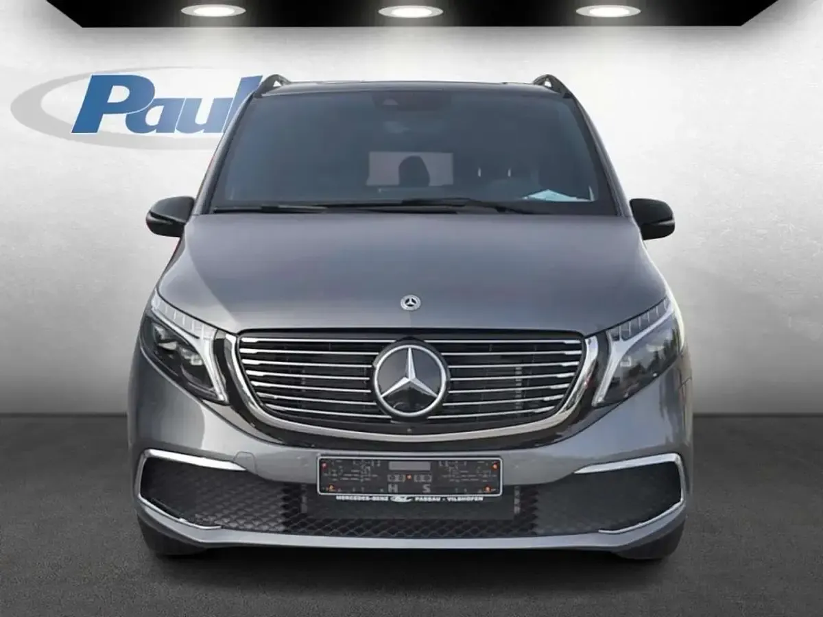 Gebraucht Mercedes EQV300 Avantgarde 150 kW (204 PS) 2023 Grau selenitgrau metallic Van / Kleinbus